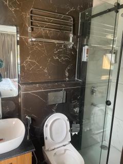 Maayaa inn by Ganges - 1