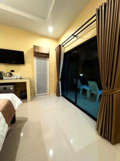 Serene Lanta Resort - 7