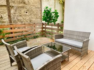 Cosy Apartment with Terrace & Free Parking - Vienne - 0