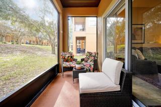 Regal Palms Retreat w/ Lazy River, Pool, & Balcony - Davenport - 7