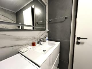 Modern City Home with AC - Bucharest - 1