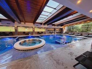 Slopes View Private Lodge - Luxury SPA in the 4-Star St Ivan Rilski Complex - Bansko - 0