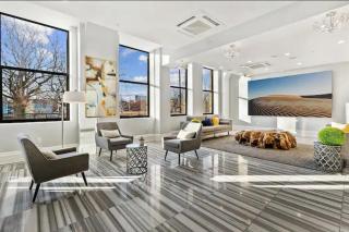 High-End 1BR with Rooftop Amenities - 1