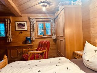 Almbrünnerl die Almhütte auf der Raffner Alm - Ruhpolding - 3