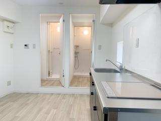 Shinjuku Kabuki Youth Hostel#New Sunshine Room#50 second walk from Higashi Shinjuku subway#Automatic locking door at entrance#新宿1 - Tokyo - 1