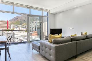 Stylish Spacious City Apartment - 1