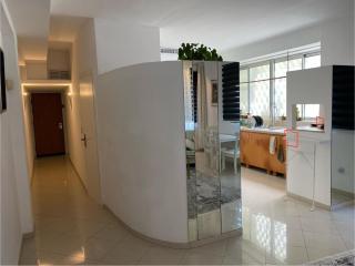 Spacious 2-Bedroom Condo Steps from Gordon Beach in Tel Aviv-Yafo - Tel Aviv - 1