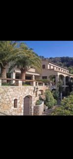 Villa loucisa Nice piscine vue mer 8 chambres 24 couchages - 0