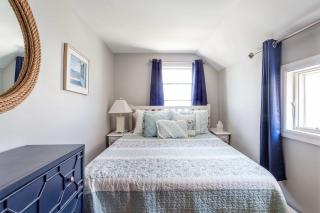 Sherman Cottage on the Beach - New Shoreham - 1