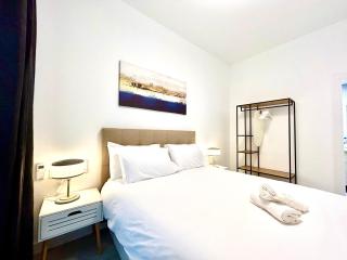 Convenient, Charming Apartment 15 Mins from City Center - Valencia - 2