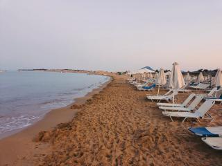 Relaxrooms, room with 2 single beds - Agios Georgios - 1