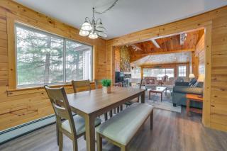 7 Mi to Nubs Nob Lakefront Abode with Fire Pit! - Petoskey - 5