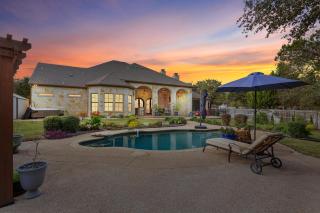 Noble Prairie Lux Estate Pool Spa Garden Venue Fireplace Themed Rooms - - 3