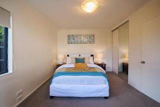 Entire self contained two bedroom-spacious and comfortable - Auckland - 4