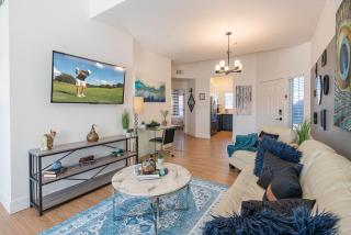Golfers Desert Oasis Luxury 2BR Walk to TPC - 5