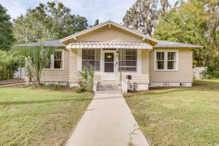 Quiet Jacksonville Retreat - 4 Miles to Downtown! - 8