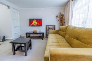 Perfect 2BR Private Bungalow Near International Airport & Mall - Nairobi, Kenya - Nairobi - 4