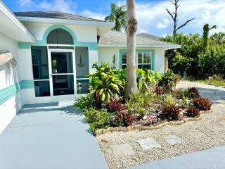 Coreys Coastal Beach Getaway - Palm Coast - 4
