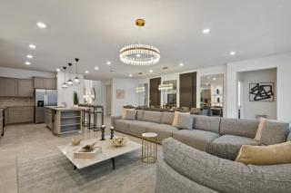 Modern Villa with Resort Amenities & Game Room - Davenport - 3