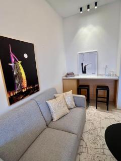 Palm Jumeirah, Studio, Fantastischer Meer-, Beach- und Skyline Blick, Strand - Dubai - 7