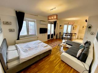 KENT Apartments - 9