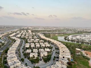 Cozy Golf & Lake View 1BR Apartment,Damac Hills 1 - 0