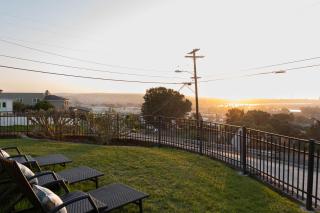 Family-Friendly Bay Views, Game Room, Hot Tub! - San Diego - 2