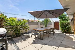 Valley Rd Vibes in Mt Maunganui - 9