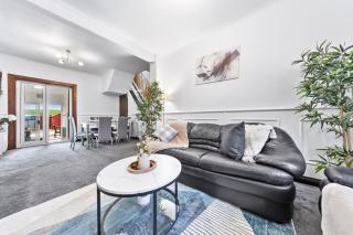 Charming City Retreat,4 Bedroom House,Garden,Free Parking - 7