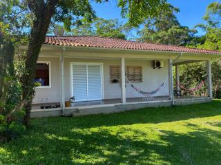 Casa de Frente para o Mar na Enseada de Brito - 8