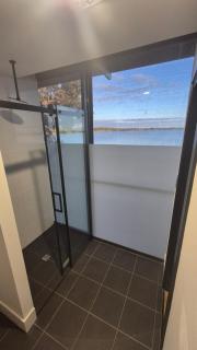 Lake Wellington Luxury Retreat - Wellington East - 4