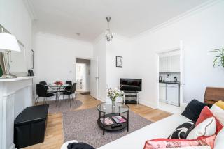 CENTRAL BRIGHT & CHARMING 2 BEDROOM apartment IN EARLS COURT KENSINGTON 2 MINUTES TO DISTRICT & PICCADILLY LINES tube STUNNING GARDEN VIEWS - Londra - 9