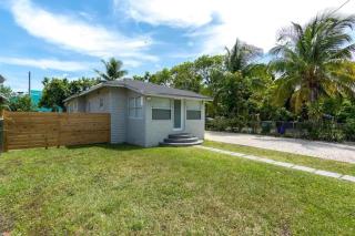 Wynwood House With Pool, Hotub and Parking - Miami - 4