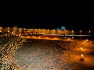 Private Home - Heated Saltwater Pool, BBQ, Pro Pool Table, Horseshoes, Darts, Cotton Bedding, Half Acre - The Joshua Tree Forest - Pool Heat Optional - Twentynine Palms - 3