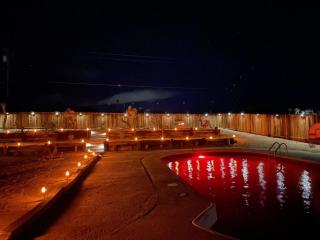 Private Home - Heated Saltwater Pool, BBQ, Pro Pool Table, Horseshoes, Darts, Cotton Bedding, Half Acre - The Joshua Tree Forest - Pool Heat Optional - Twentynine Palms - 8