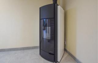 4 Bedroom Gorgeous Home In Valorbiquet - 3