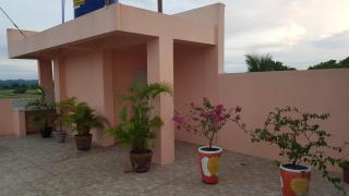 Queenslander Hotel and Restaurant - 1