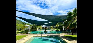 Tropical resort vibes - Northern beaches Cairns - Trinity Beach - 2