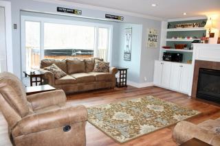 Trailside Village #3 - Slopeside 1BR with Hot Tub and Sauna, Ski In Ski Out with Ski Rental Deals - 1
