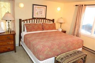 Trailside Village #6 - Slopeside 3BR 2BA, Hot Tub, Sauna, Ski In Ski Out on Great Eastern - Killington - 1
