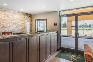 Quality Inn Charleston - Sikeston - Charleston - 2