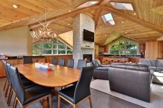 Vistas 92 - 4-Bedroom Luxury Ski On Ski Off Home with Hot Tub, Views, Amenity Center - Killington - 0