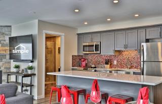 The Forest Fun Suite - 2RM-2BA Condo, Pool, Bus, King Bed, 2 Sofa Beds, Fireplace, Ski Rental Deals - Killington - 6