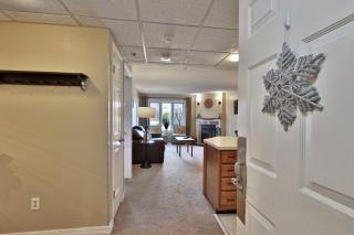 Pico Mountain Condo C-307 - 1 BR, 1BA Steps to Pico Ski Slopes, Bus to Killington - 3