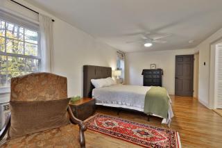 Susan Lane Hideaway - 4BR, 3BA Renovated Home, Close to Skiing and Town, Fireplace - 7