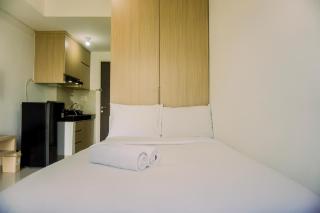 Homey and Good Deal Studio Serpong Garden Apartment By Travelio - 4