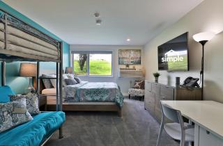 The Cozy Cubbie - Charming Studio, Summer Pool, Bus Route, Queen and Bunk Bed - Killington - 9
