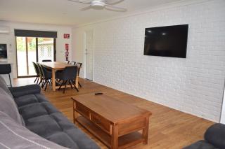 Sutts Retreat - Bring your own linen. - South West Rocks - 5