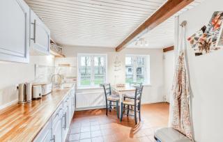 Lovely Home In Niebüll Ot Klixbüll - Klixbüll - 4