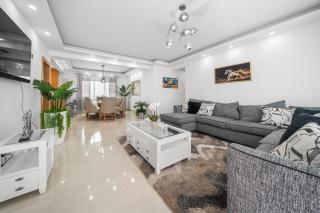 Serenity in the Heart of Santiago 3-Bedroom Apartment Retreat - 6